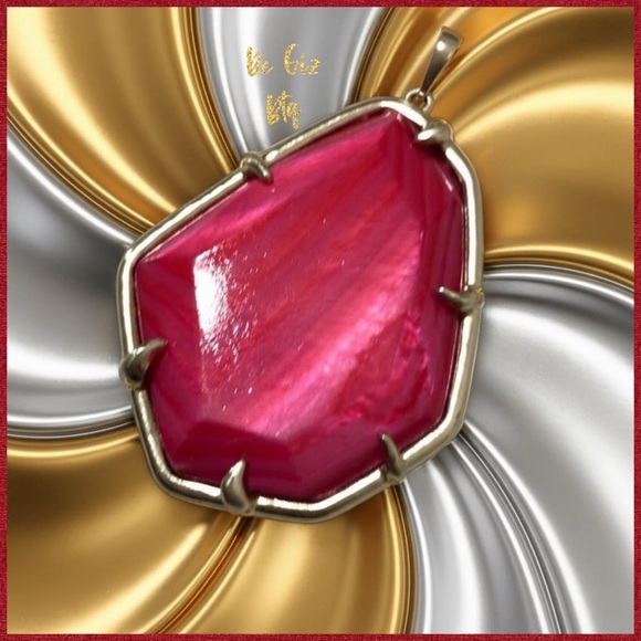 Authentic Kendra Scott Beatrix Necklace and Dunn Red Coral Earrings Set - Picture 10 of 10